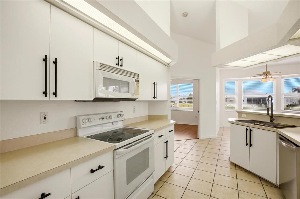 Active With Contract: $499,000 (3 beds, 2 baths, 1615 Square Feet)