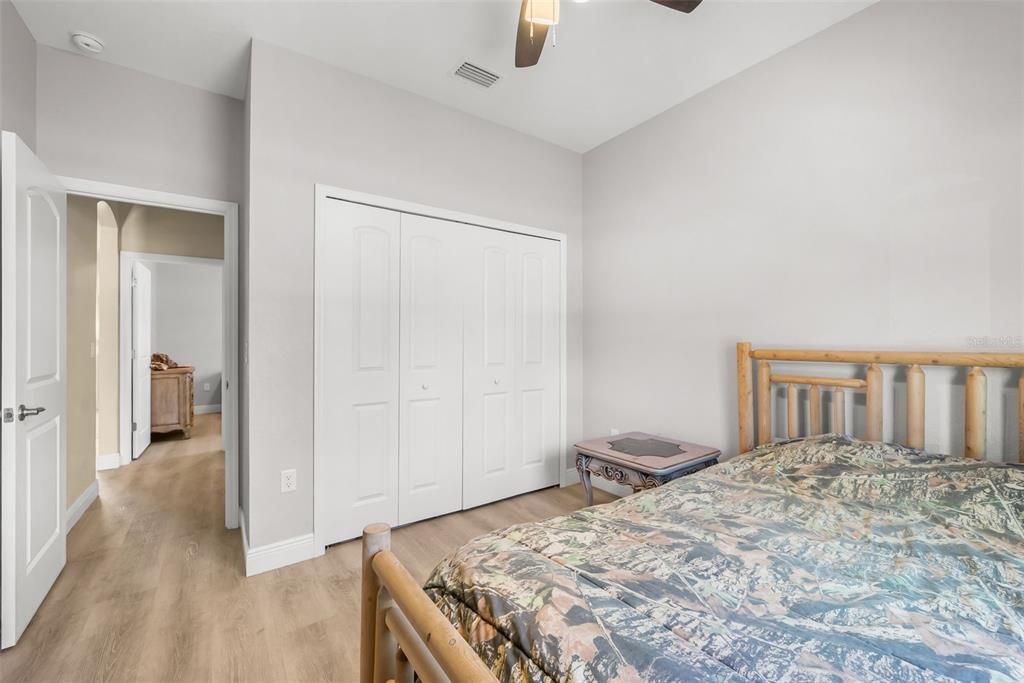 For Sale: $344,500 (3 beds, 2 baths, 1539 Square Feet)