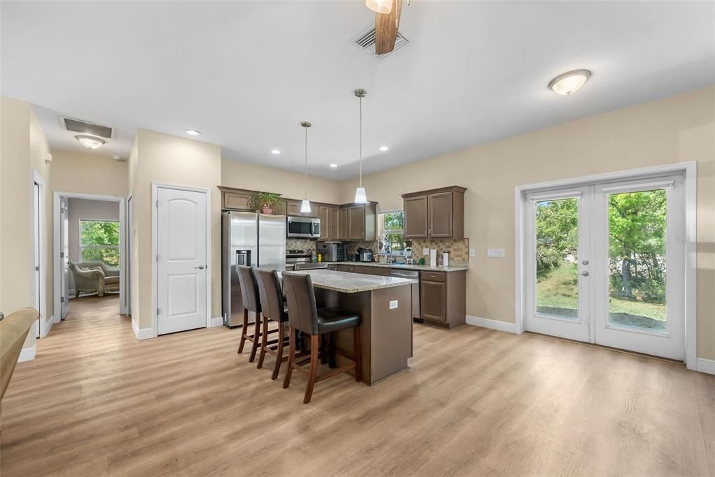 For Sale: $344,500 (3 beds, 2 baths, 1539 Square Feet)