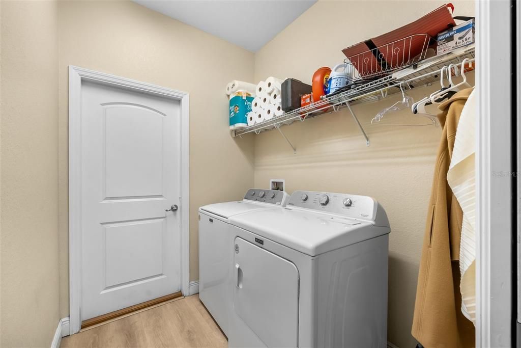 For Sale: $344,500 (3 beds, 2 baths, 1539 Square Feet)