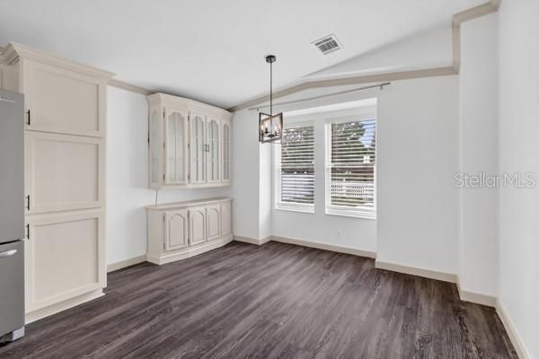 For Sale: $315,000 (3 beds, 2 baths, 1312 Square Feet)