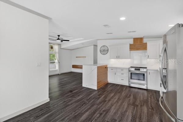 For Sale: $315,000 (3 beds, 2 baths, 1312 Square Feet)