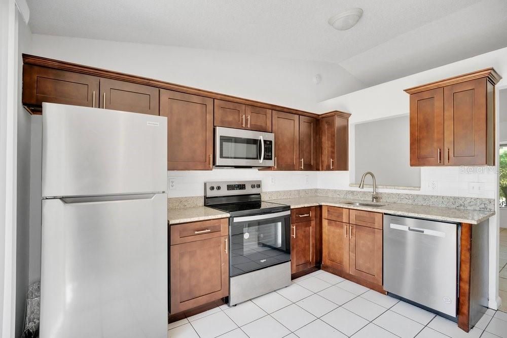 En Venta: $250,000 (2 camas, 2 baños, 837 Pies cuadrados)