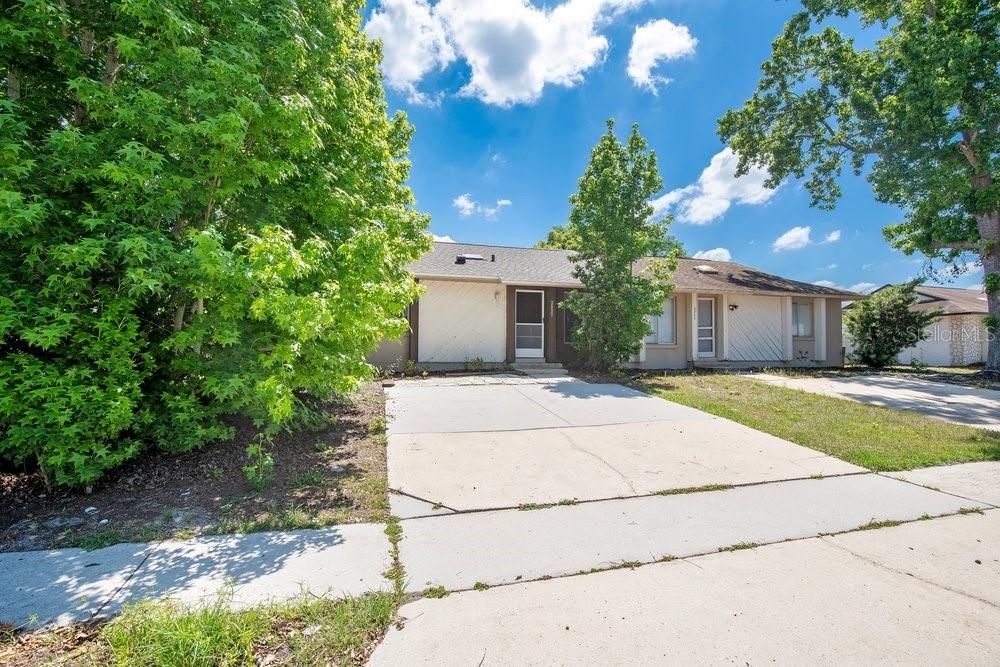 En Venta: $250,000 (2 camas, 2 baños, 837 Pies cuadrados)