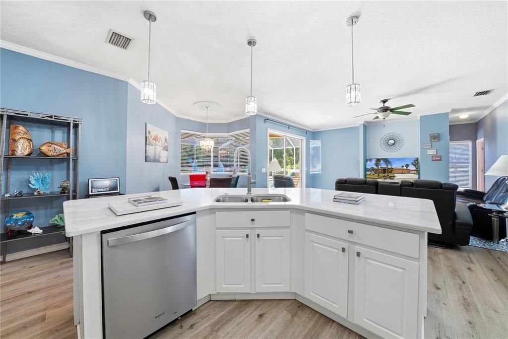 Active With Contract: $499,999 (4 beds, 3 baths, 2251 Square Feet)