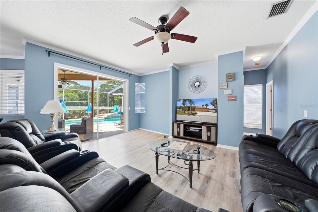 Active With Contract: $499,999 (4 beds, 3 baths, 2251 Square Feet)