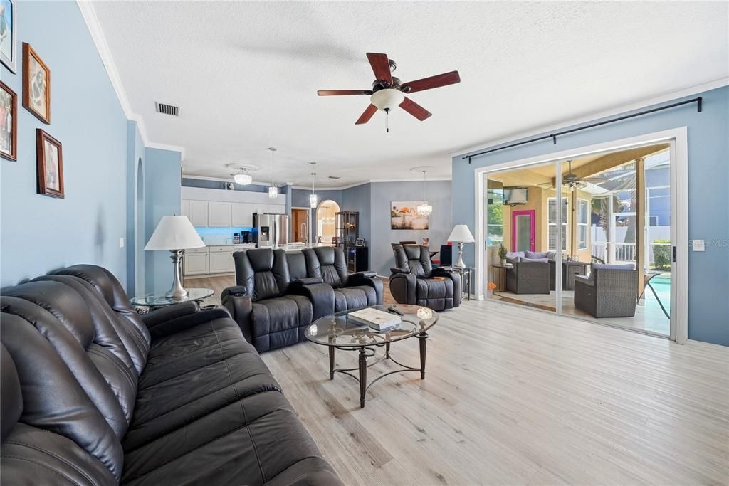 Active With Contract: $499,999 (4 beds, 3 baths, 2251 Square Feet)