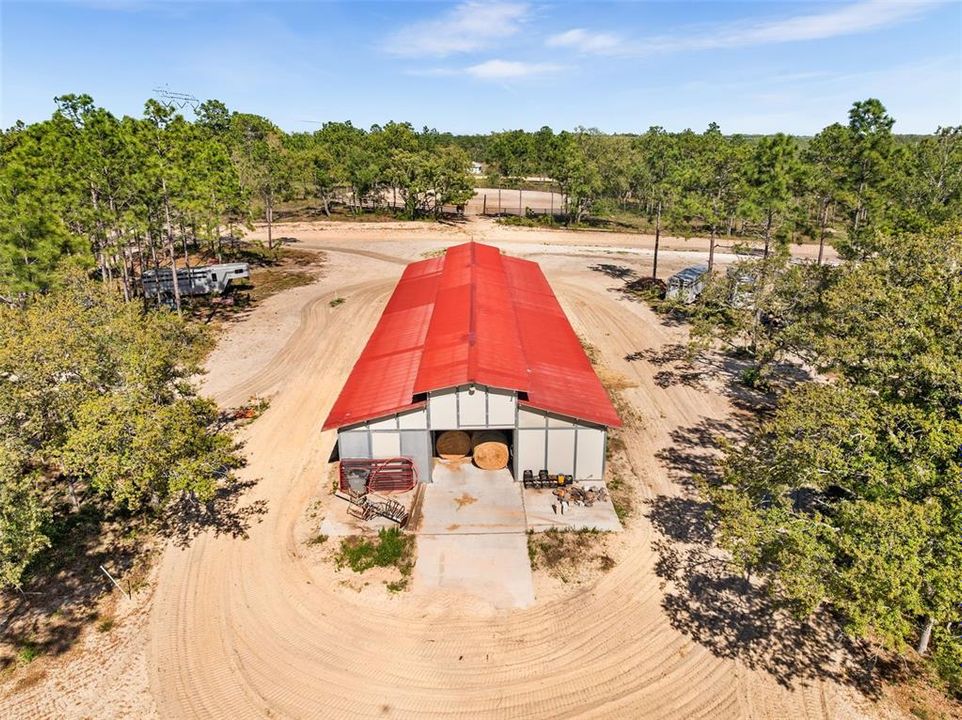 待售: $1,399,000 (42.00 acres)