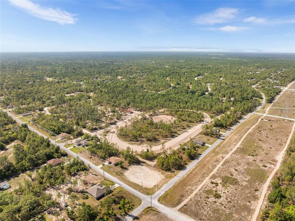 待售: $1,399,000 (42.00 acres)