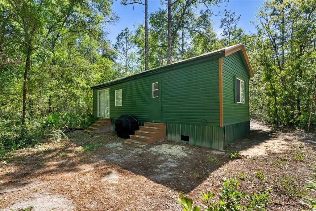 待售: $1,399,000 (42.00 acres)