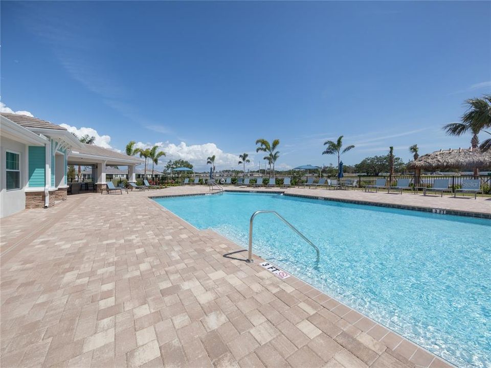 Active With Contract: $364,900 (2 beds, 2 baths, 1496 Square Feet)