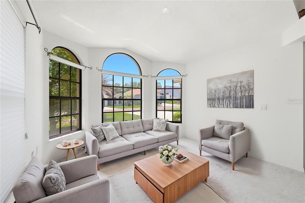 En Venta: $210,000 (3 camas, 2 baños, 1971 Pies cuadrados)