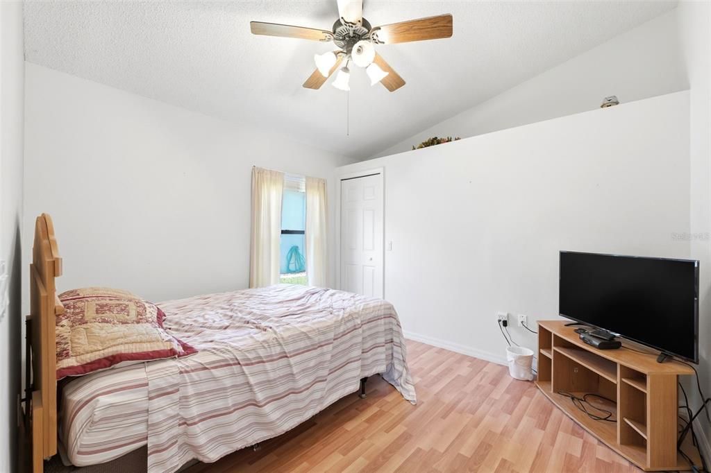 En Venta: $210,000 (3 camas, 2 baños, 1971 Pies cuadrados)