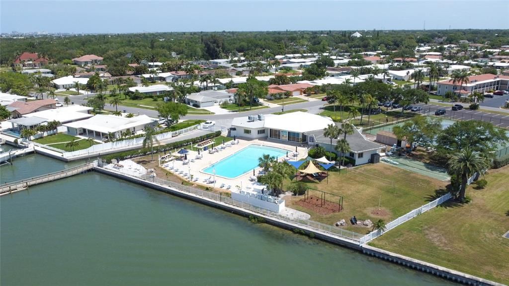 En Venta: $369,000 (2 camas, 2 baños, 1400 Pies cuadrados)