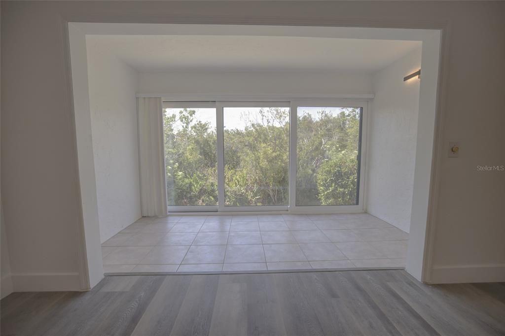 En Venta: $369,000 (2 camas, 2 baños, 1400 Pies cuadrados)