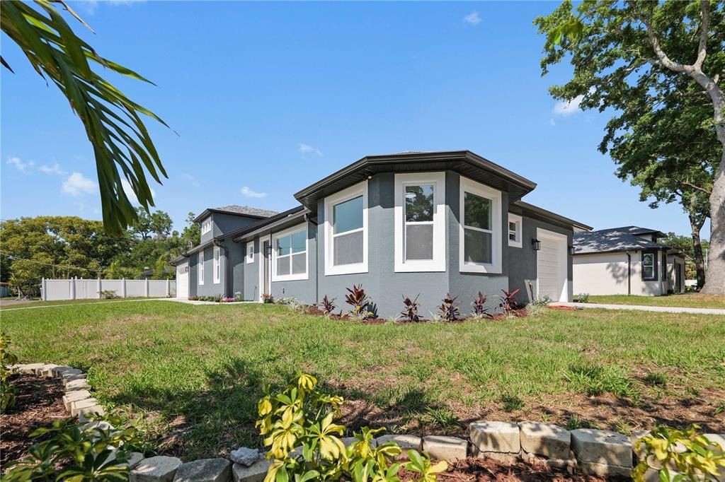 En Venta: $975,000 (4 camas, 3 baños, 3042 Pies cuadrados)