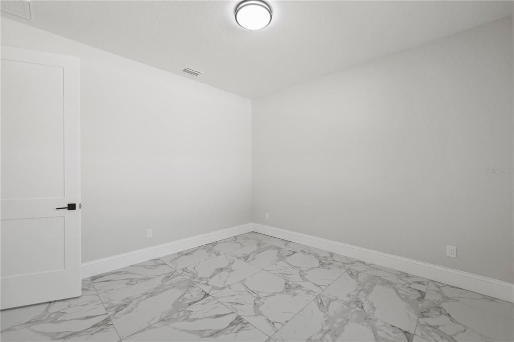 En Venta: $975,000 (4 camas, 3 baños, 3042 Pies cuadrados)