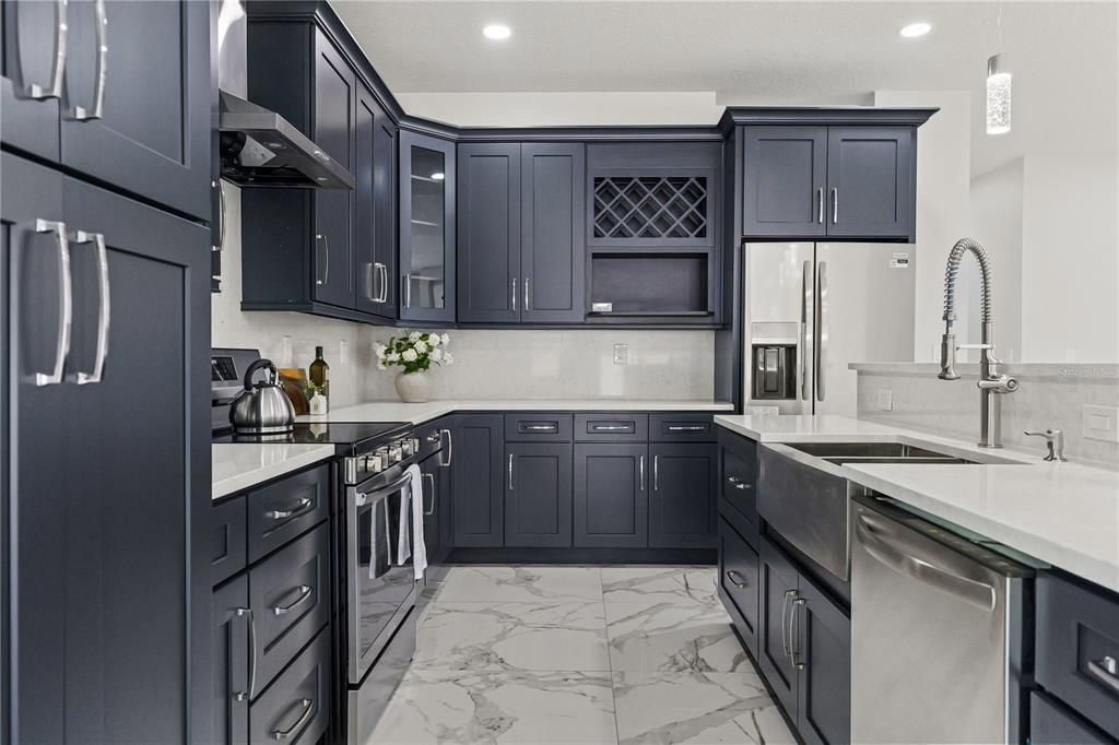 En Venta: $975,000 (4 camas, 3 baños, 3042 Pies cuadrados)