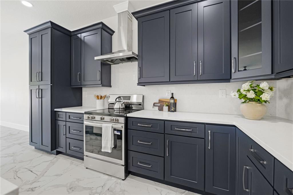 En Venta: $975,000 (4 camas, 3 baños, 3042 Pies cuadrados)