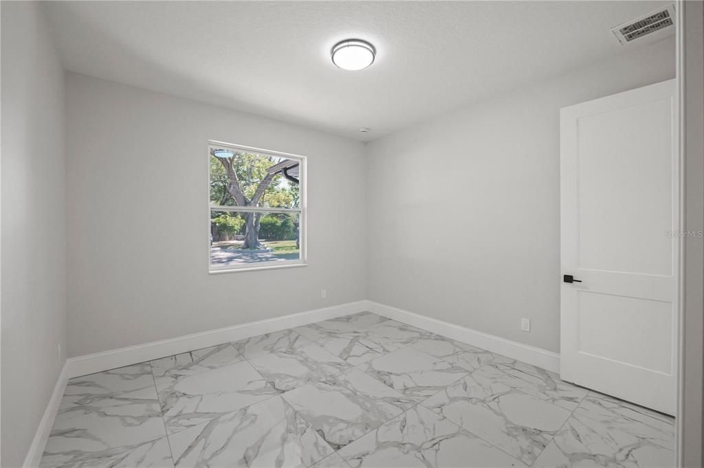 En Venta: $975,000 (4 camas, 3 baños, 3042 Pies cuadrados)