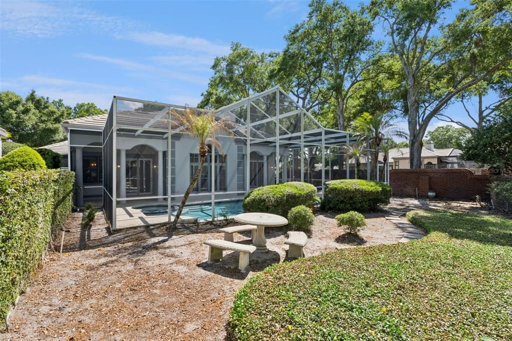 For Sale: $630,000 (2 beds, 2 baths, 2008 Square Feet)