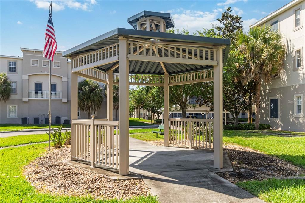 Active With Contract: $249,900 (3 beds, 2 baths, 1433 Square Feet)
