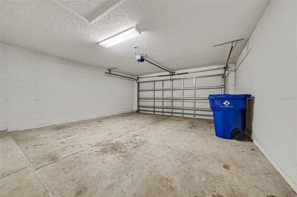 For Sale: $304,900 (3 beds, 2 baths, 1942 Square Feet)