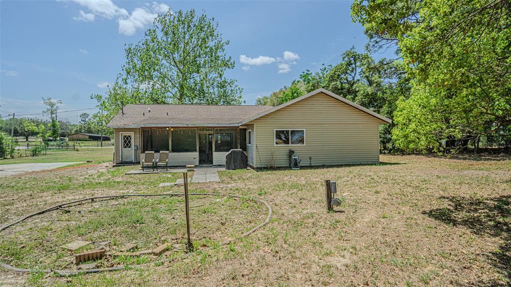 Active With Contract: $329,900 (4 beds, 2 baths, 2208 Square Feet)