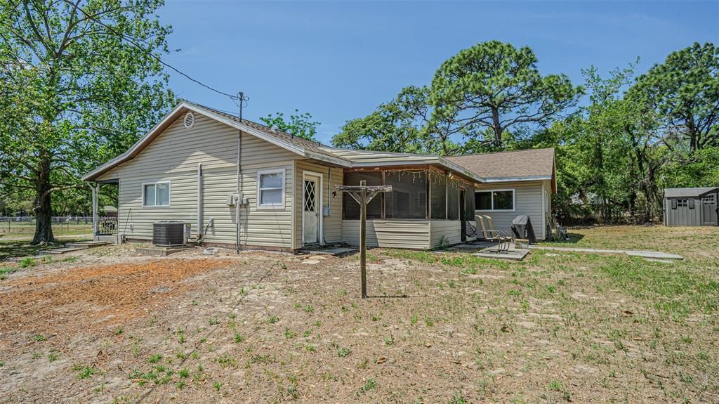 Active With Contract: $329,900 (4 beds, 2 baths, 2208 Square Feet)