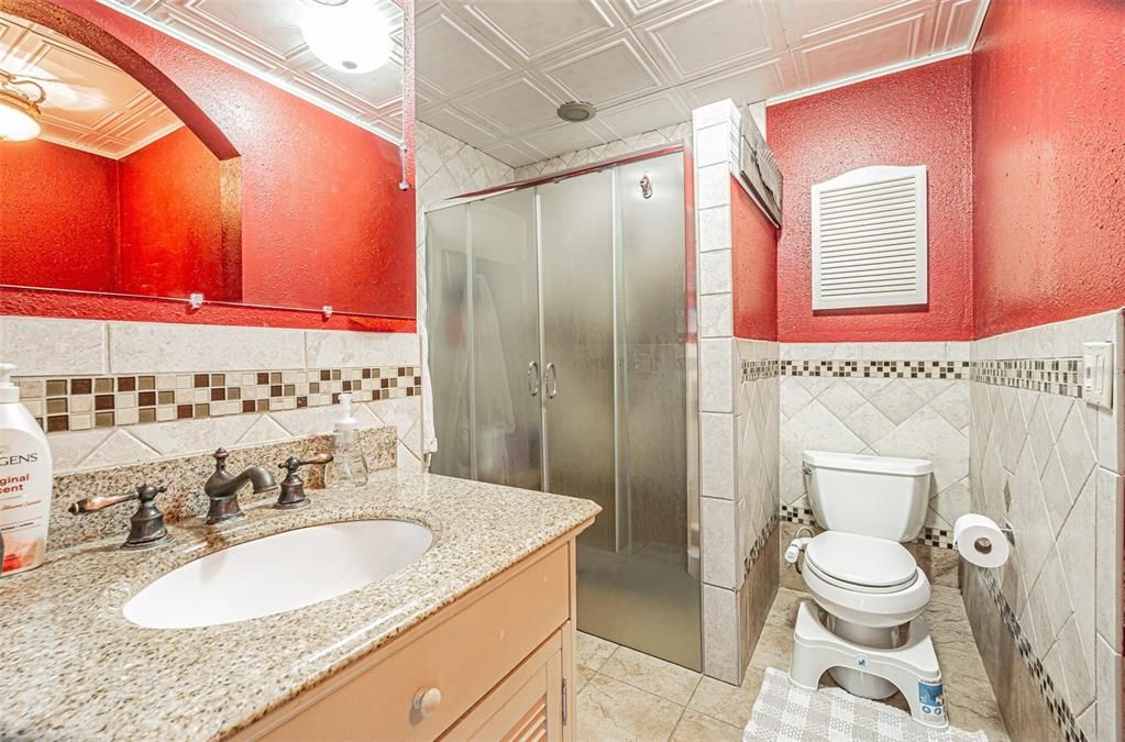 Active With Contract: $329,900 (4 beds, 2 baths, 2208 Square Feet)