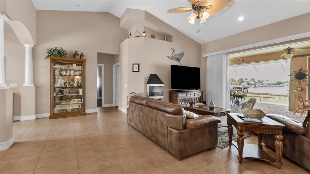 For Sale: $774,000 (3 beds, 2 baths, 2105 Square Feet)