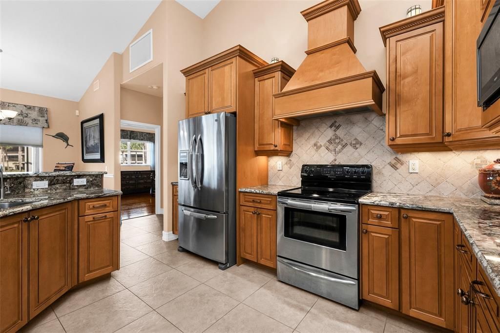 For Sale: $774,000 (3 beds, 2 baths, 2105 Square Feet)