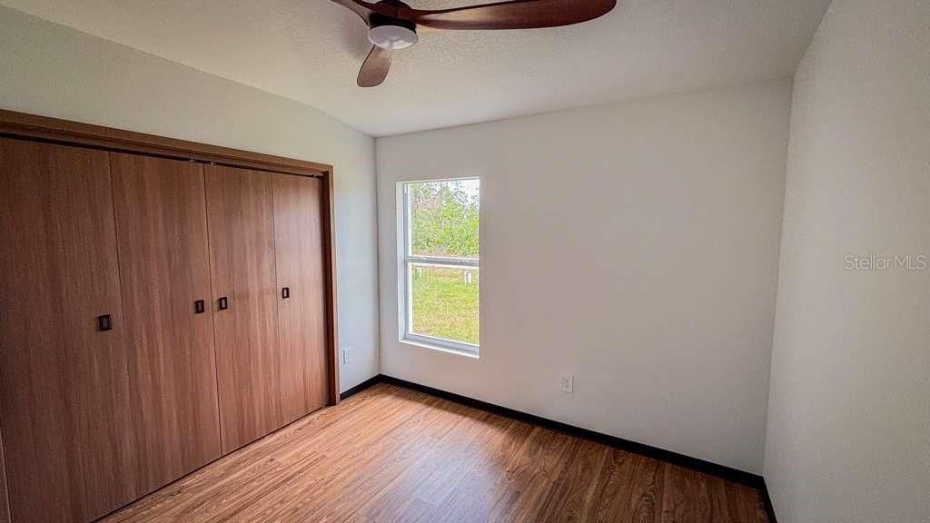 На продажу: $264,999 (3 спален, 2 ванн, 1036 Квадратных фут)