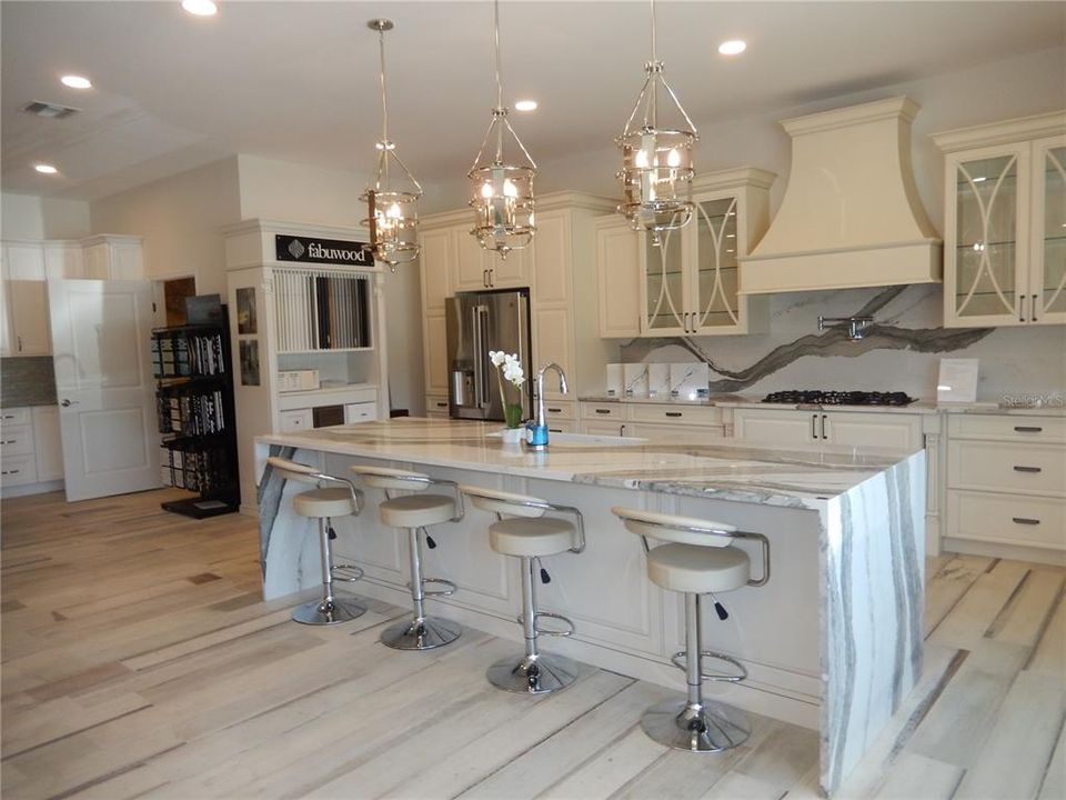For Sale: $724,900 (0 beds, 0 baths, 1800 Square Feet)