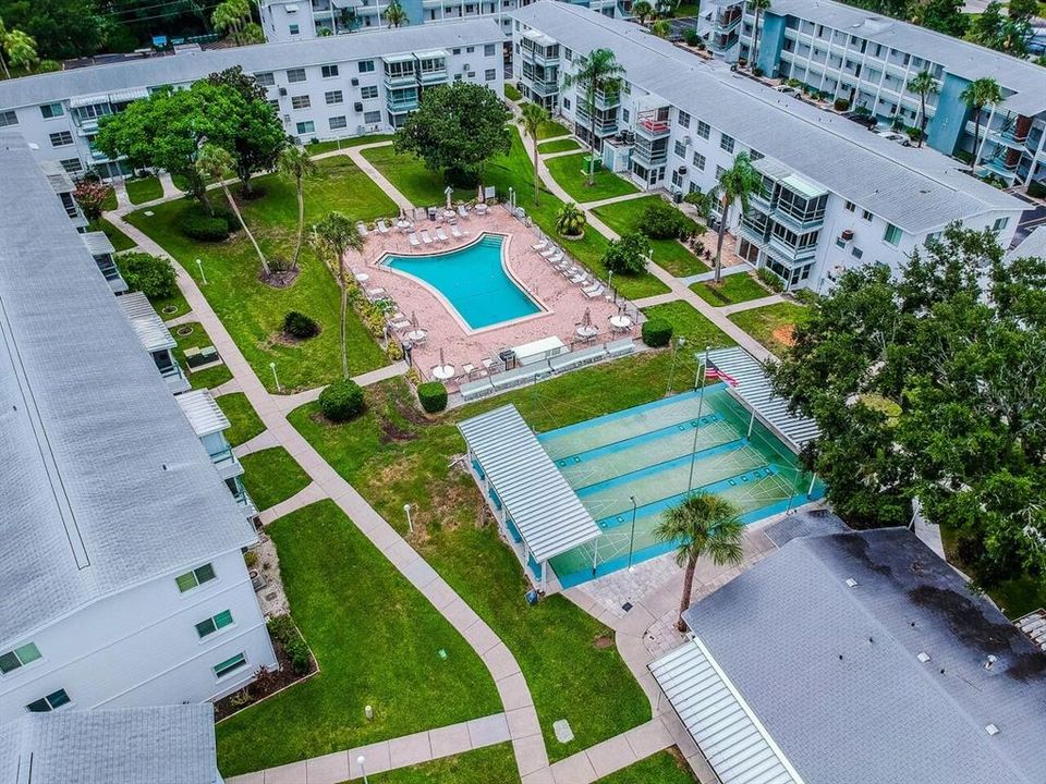 Active With Contract: $1,100 (1 beds, 1 baths, 576 Square Feet)