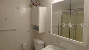 For Rent: $1,300 (2 beds, 1 baths, 845 Square Feet)