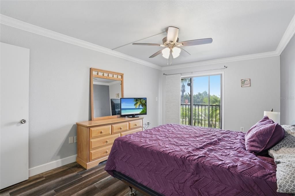 For Sale: $150,000 (2 beds, 2 baths, 1150 Square Feet)