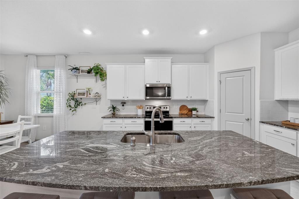 Active With Contract: $515,000 (4 beds, 2 baths, 2045 Square Feet)
