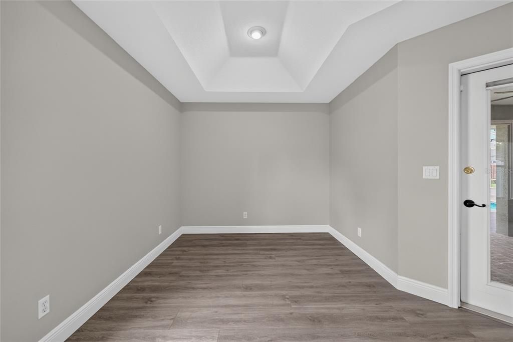На продажу: $449,900 (4 спален, 2 ванн, 2355 Квадратных фут)