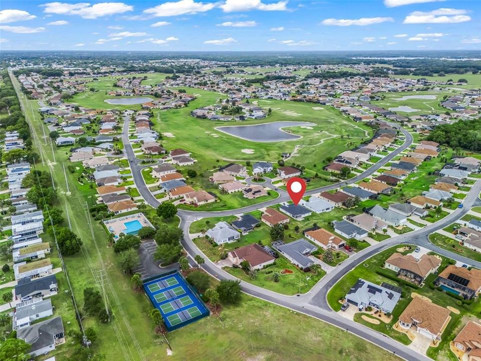Под контрактом: $299,900 (3 спален, 2 ванн, 1613 Квадратных фут)
