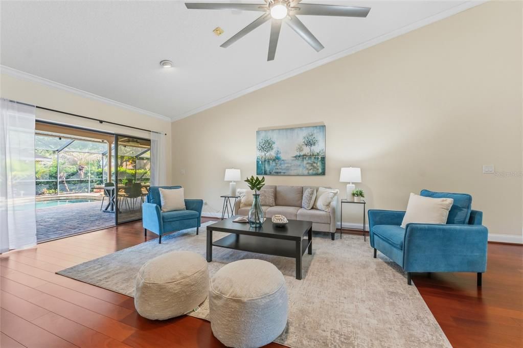 En Venta: $875,000 (4 camas, 4 baños, 3804 Pies cuadrados)