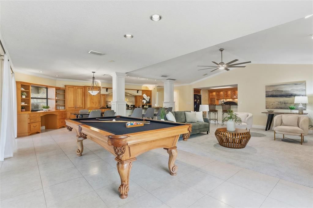 En Venta: $875,000 (4 camas, 4 baños, 3804 Pies cuadrados)