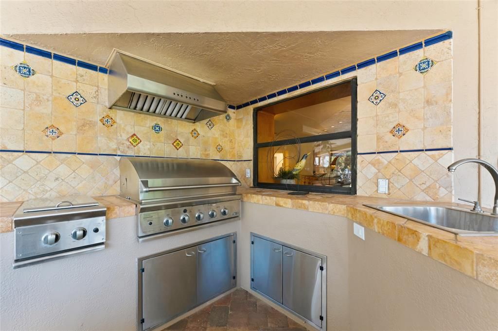 En Venta: $875,000 (4 camas, 4 baños, 3804 Pies cuadrados)