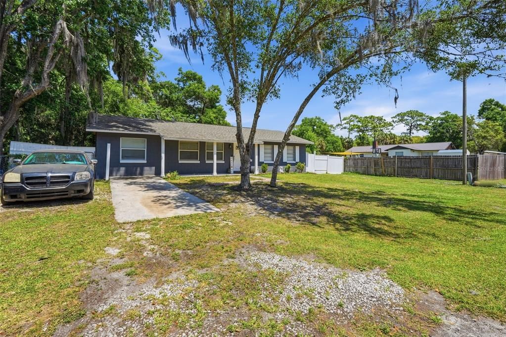 En Venta: $230,000 (3 camas, 2 baños, 1300 Pies cuadrados)