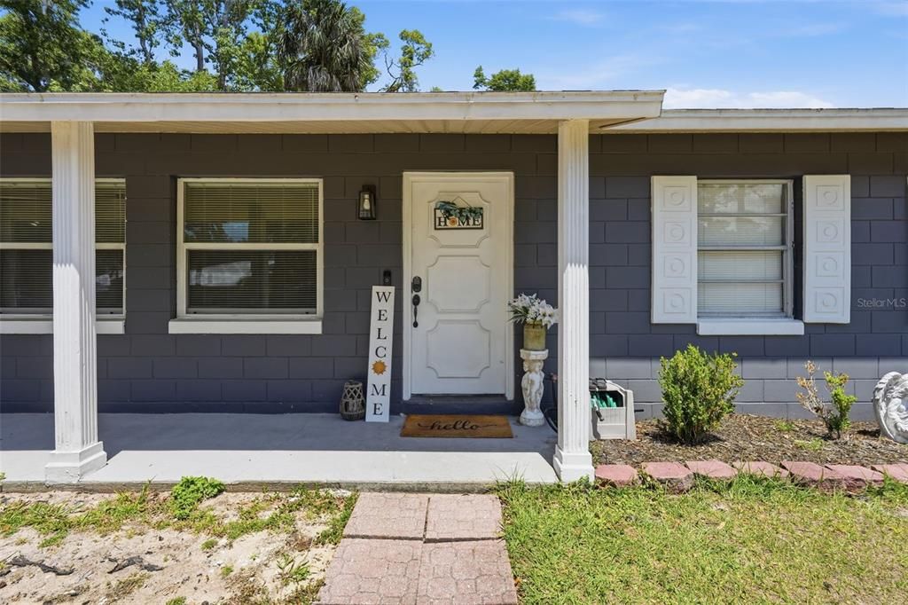 En Venta: $230,000 (3 camas, 2 baños, 1300 Pies cuadrados)