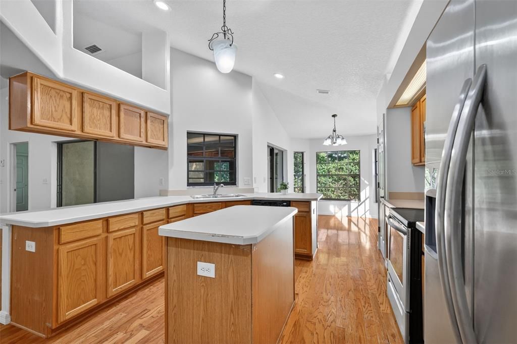 Active With Contract: $339,900 (4 beds, 3 baths, 2002 Square Feet)