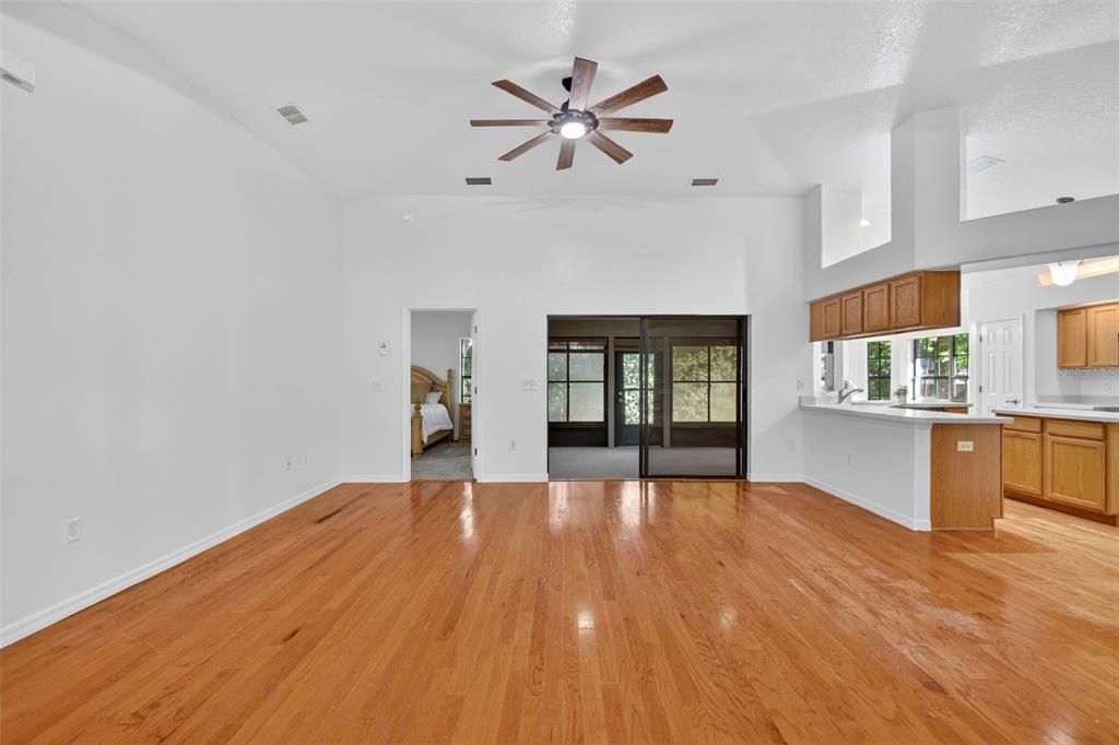 Active With Contract: $339,900 (4 beds, 3 baths, 2002 Square Feet)