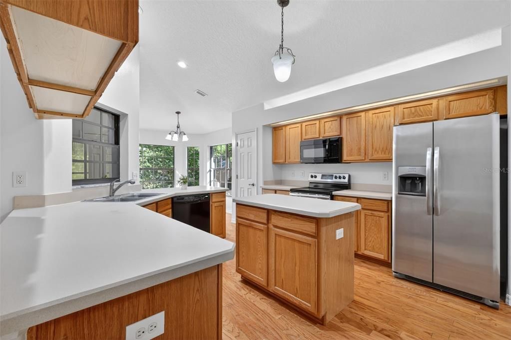 Active With Contract: $339,900 (4 beds, 3 baths, 2002 Square Feet)