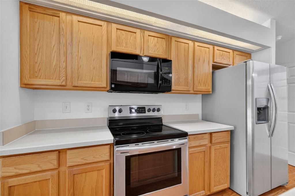 Active With Contract: $339,900 (4 beds, 3 baths, 2002 Square Feet)