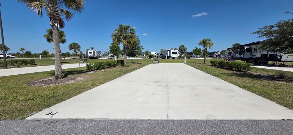 На продажу: $119,000 (0.09 acres)